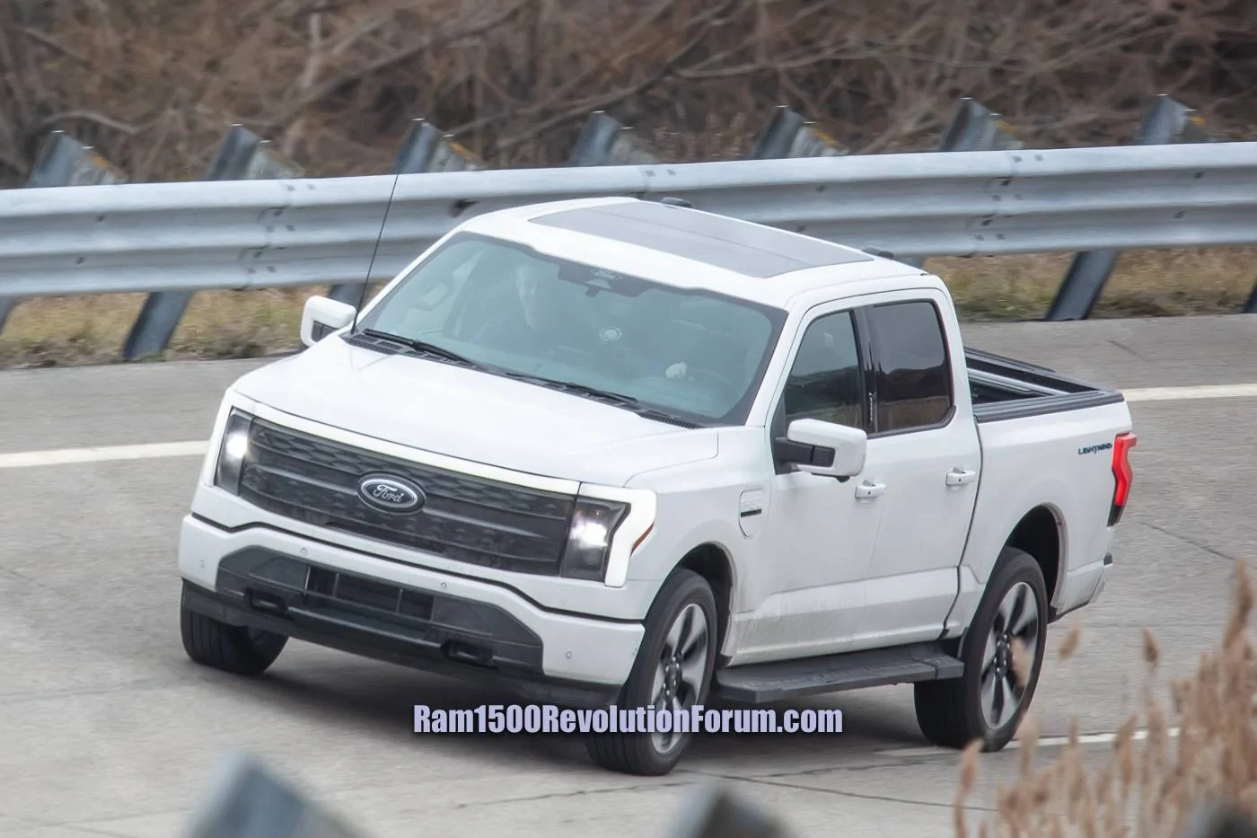 Ram 1500 REV 📸 Ram 1500 Revolution EV Pickup Mule Spied Benchmarking F-150 Lightning, Hummer EV, Rivian R1T ram1500-revolution-ev-electric-pickup-mule-benchmarking-1