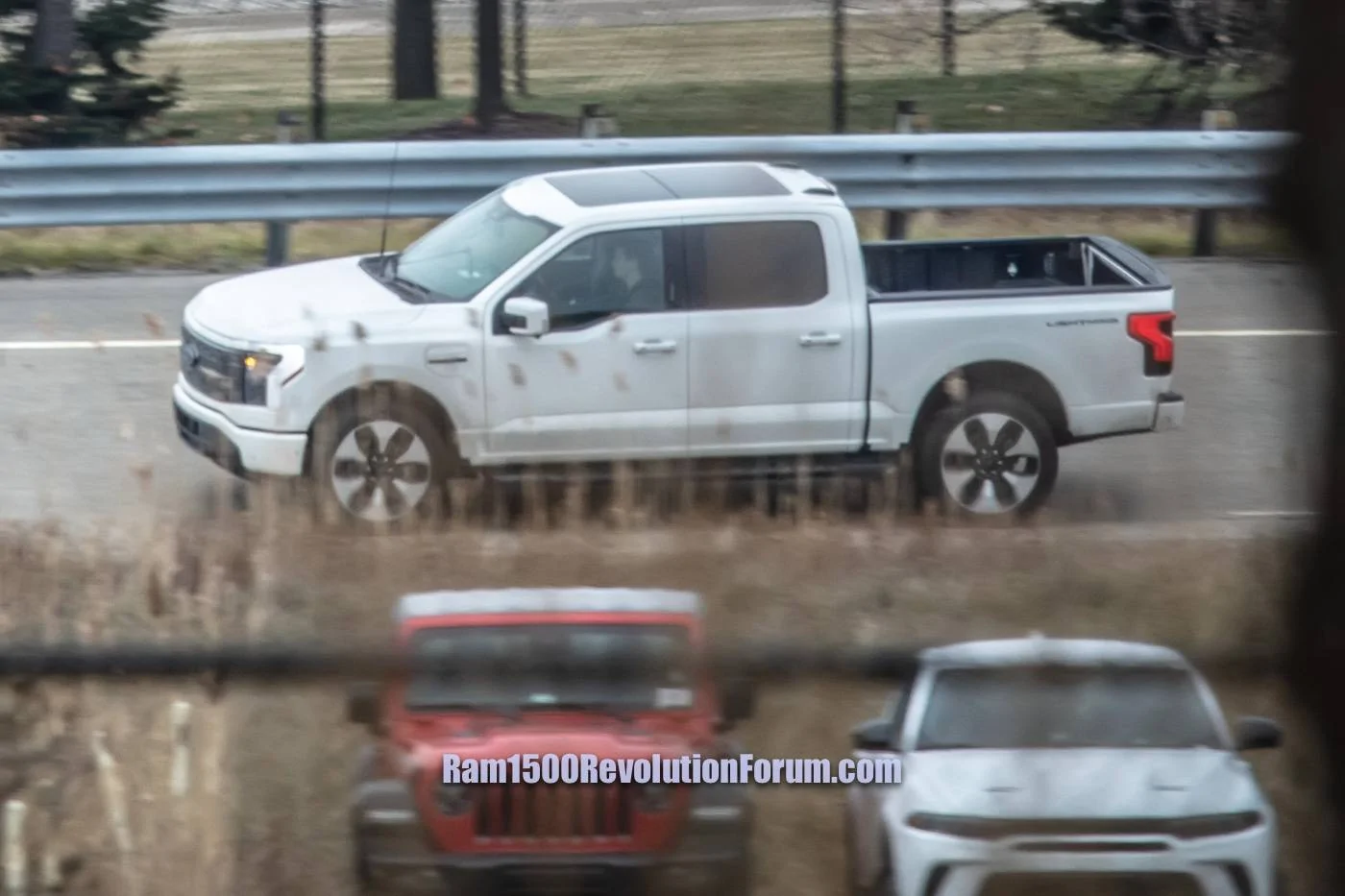 Ram 1500 REV 📸 Ram 1500 Revolution EV Pickup Mule Spied Benchmarking F-150 Lightning, Hummer EV, Rivian R1T ram1500-revolution-ev-electric-pickup-mule-benchmarking-2