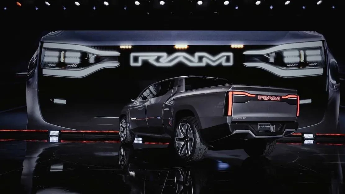 Ram 1500 REV 2024 Ram 1500 Revolution EV Truck Concept Official Reveal! ⚡️🐏 Ram-1500-Revolution-EV-pickup-truck-concept-reveal-8 Larg