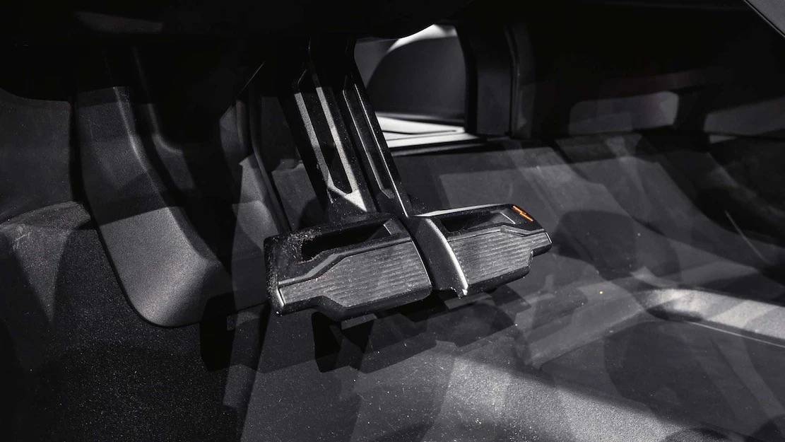 Ram 1500 REV 2024 Ram 1500 Revolution EV Truck Concept Official Reveal! ⚡️🐏 Ram-1500-Revolution-EV-pickup-truck-concept-reveal-24 Lar