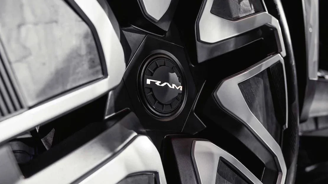 Ram 1500 REV 2024 Ram 1500 Revolution EV Truck Concept Official Reveal! ⚡️🐏 Ram-1500-Revolution-EV-pickup-truck-concept-reveal-25 Larg