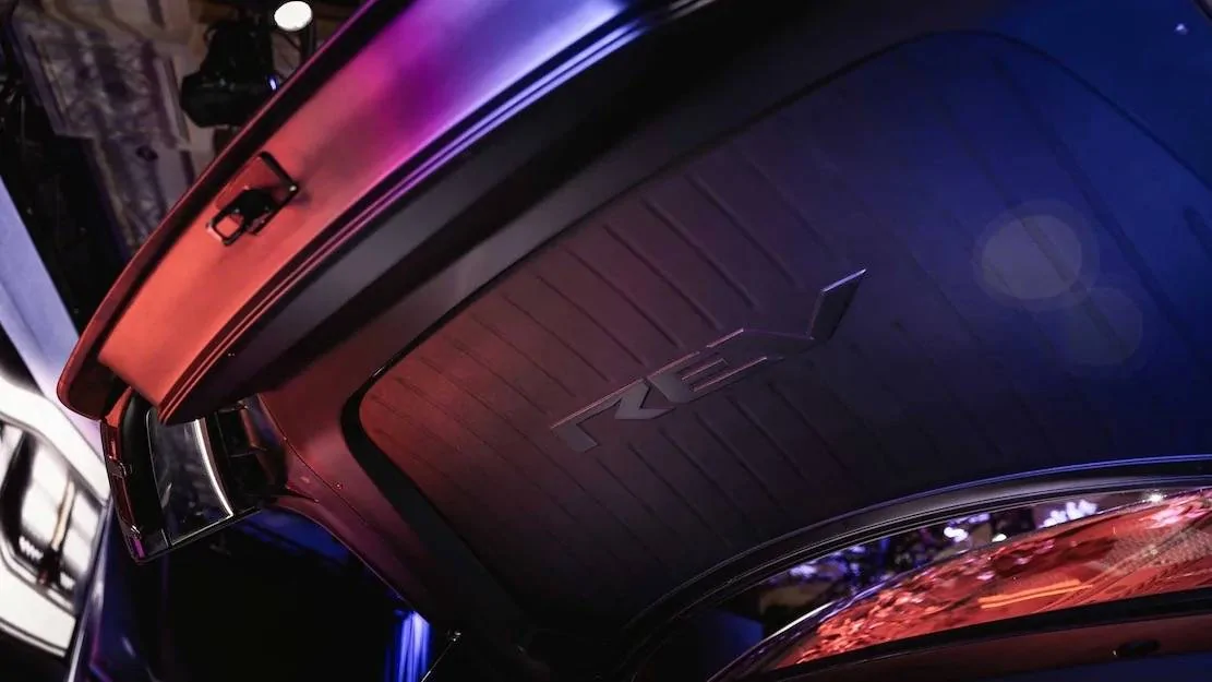 Ram 1500 REV 2024 Ram 1500 Revolution EV Truck Concept Official Reveal! ⚡️🐏 Ram-1500-Revolution-EV-pickup-truck-concept-reveal-48 Larg