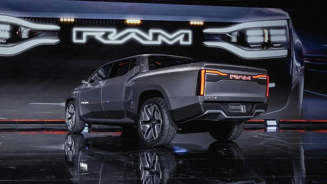Ram 1500 REV 2024 Ram 1500 Revolution EV Truck Concept Official Reveal! ⚡️🐏 Ram-1500-Revolution-EV-pickup-truck-concept-reveal-49 Larg