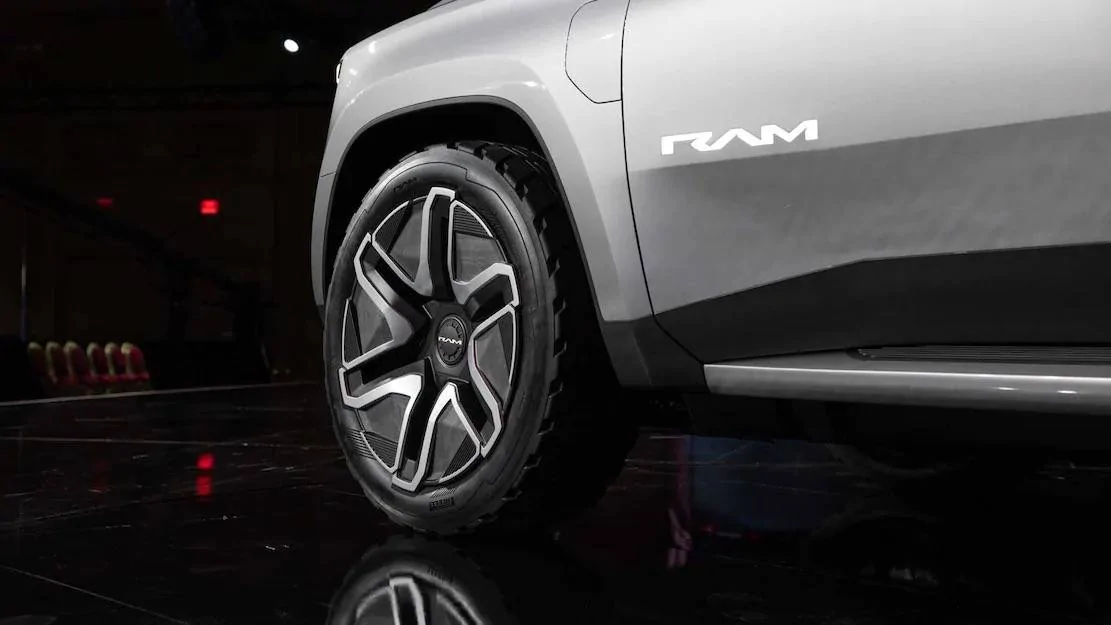Ram 1500 REV 2024 Ram 1500 Revolution EV Truck Concept Official Reveal! ⚡️🐏 Ram-1500-Revolution-EV-pickup-truck-concept-reveal-62 Larg