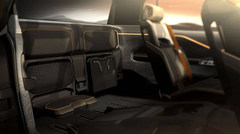 Ram 1500 REV First Look at Ram Revolution's Jump Seats (Makeshift Third Row) cn023-051rm-1674673909.jpg?crop=0.781xw:1.00xh;0