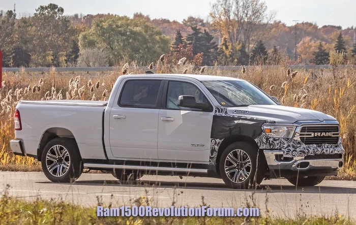 📸 Ram 1500 Revolution EV Pickup Mule Spied Benchmarking F-150 Lightning, Hummer EV, Rivian R1T